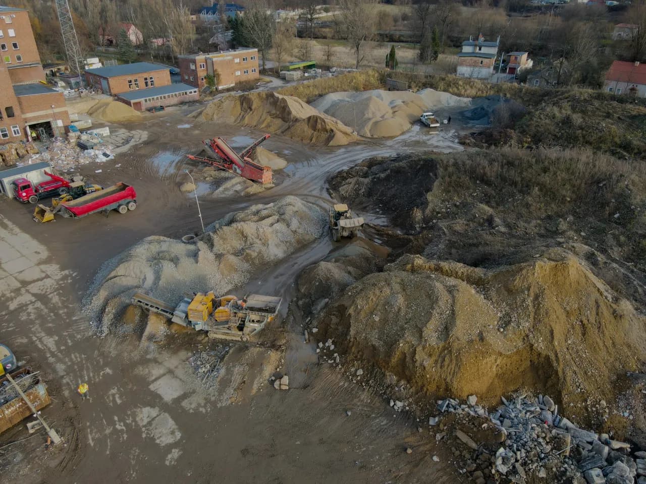 Scrab Recykling - kompleksowe usługi recyklingu odpadów w Warszawie