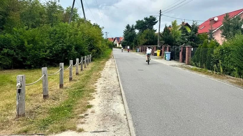 Jak łatwo dotrzeć na Komuny Paryskiej 1a - lokalizacja i dojazd we Wrocławiu