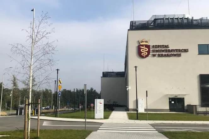 Kompleksowa opieka całodobowa w Krakowie: co warto wiedzieć przed wyborem